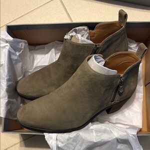Brand new Vionic cecily booties. Waterproof leather. New in box!